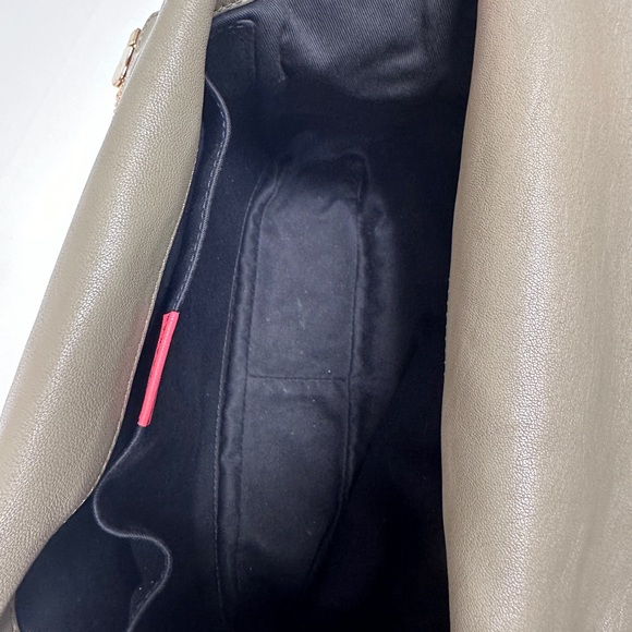 Chloe Small Vanessa Leather shoulder bag - Picture 13 of 13